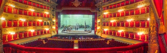 La Scala interior_tonemapped.jpg